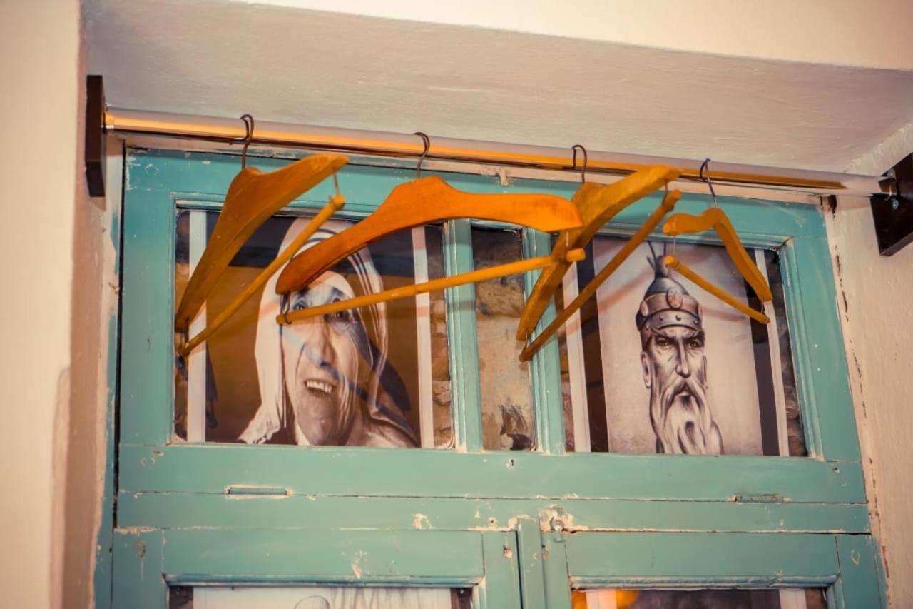 Flora'S Guesthouse 'The Fir Gate' Αργυρόκαστρο Εξωτερικό φωτογραφία