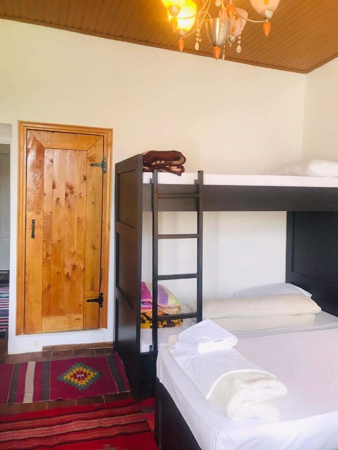 Flora'S Guesthouse 'The Fir Gate' Αργυρόκαστρο Εξωτερικό φωτογραφία