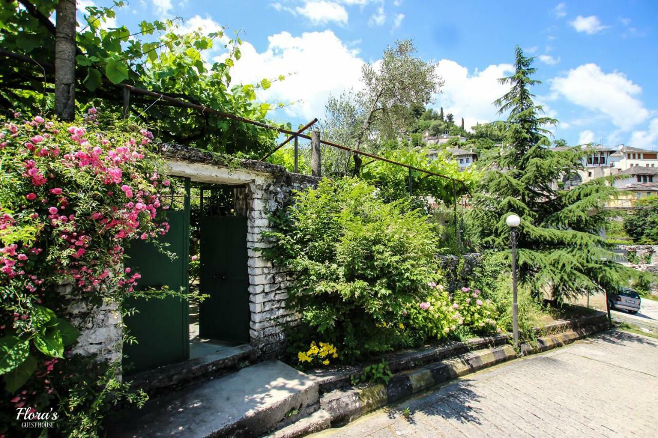 Flora'S Guesthouse 'The Fir Gate' Αργυρόκαστρο Εξωτερικό φωτογραφία